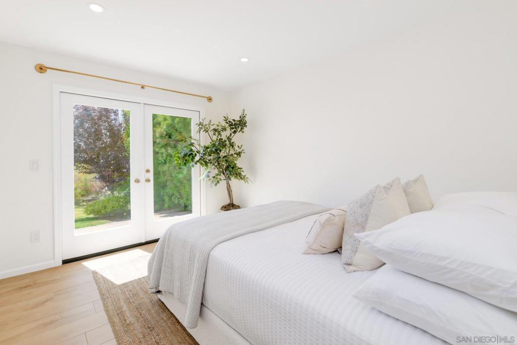 Encinitas - Residential Income