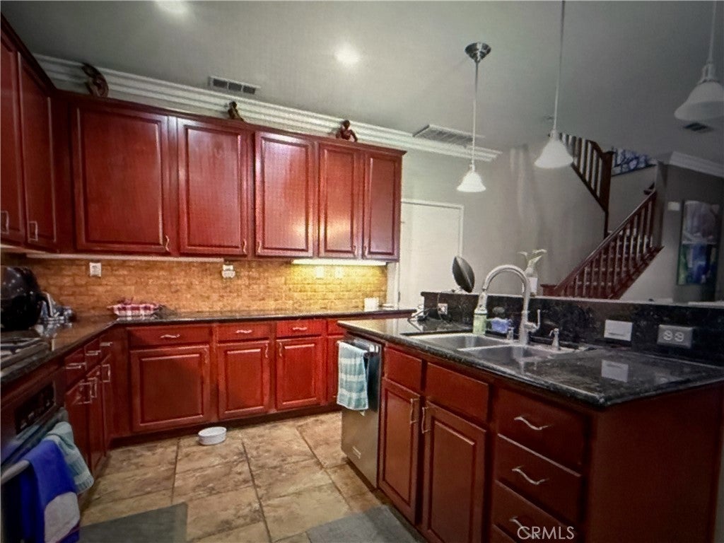 24081 Stone Creek