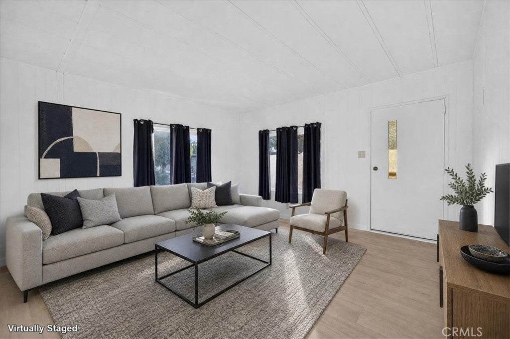 701 E Lassen Avenue 104