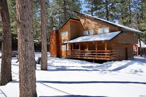 Photo of 340 E Mojave BLVD, Big Bear City, CA 92314 (MLS # IG26097589)
