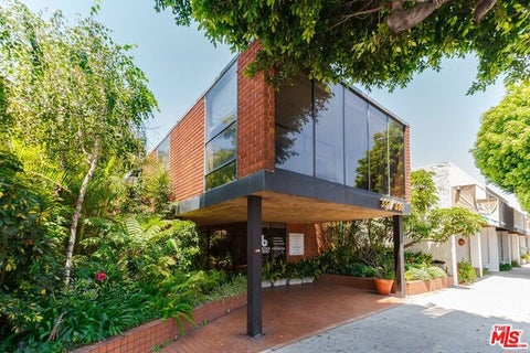 Photo of 337 S Robertson Boulevard #103, Beverly Hills, CA 90211 (MLS # 26995203)
