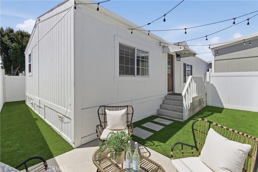 260 Mayflower, Newport Beach CA 92660 - Photo 6