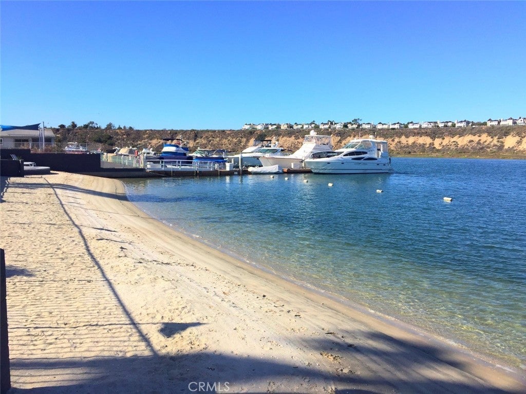 260 Mayflower, Newport Beach CA 92660 - Photo 29