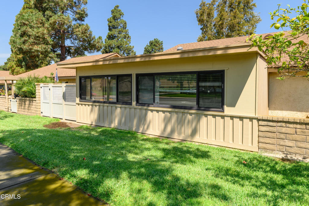 11204 Village 11