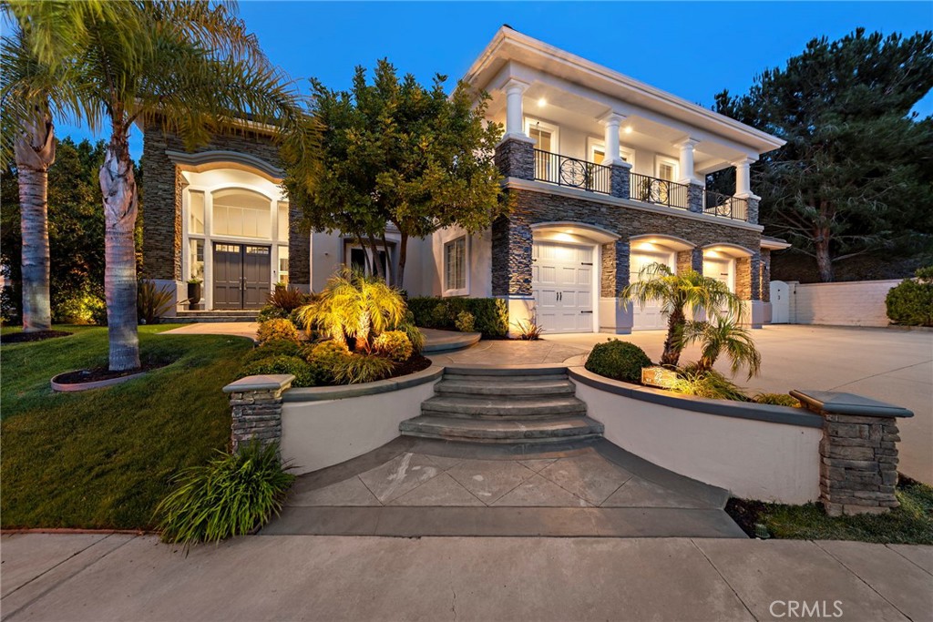 22 Van Gogh Way