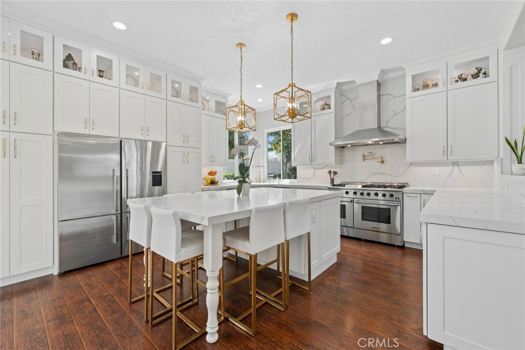 6 Coffeeberry Court