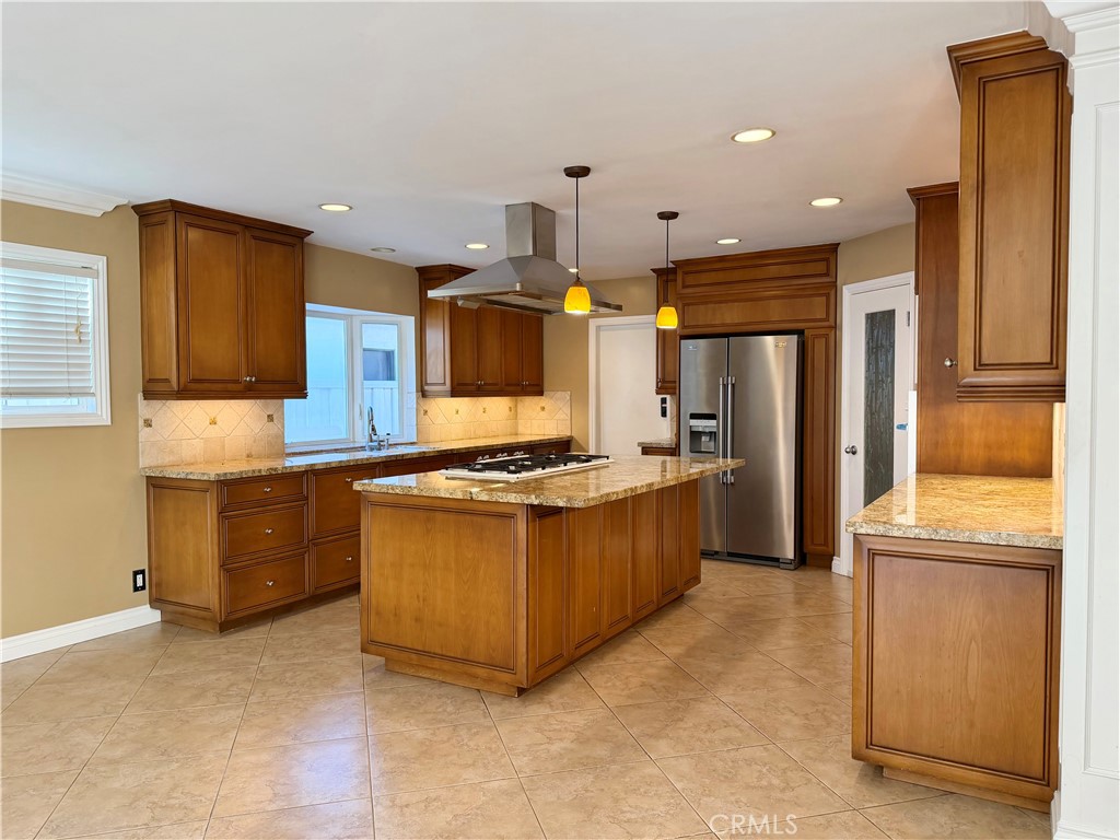 4848 Ironwood Avenue