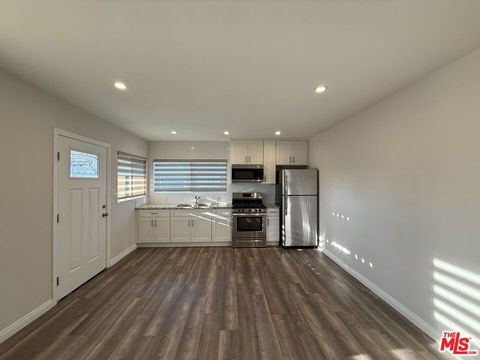 Photo of 2012 S Holt Avenue #2014, Los Angeles, CA 90034 (MLS # 25580531)