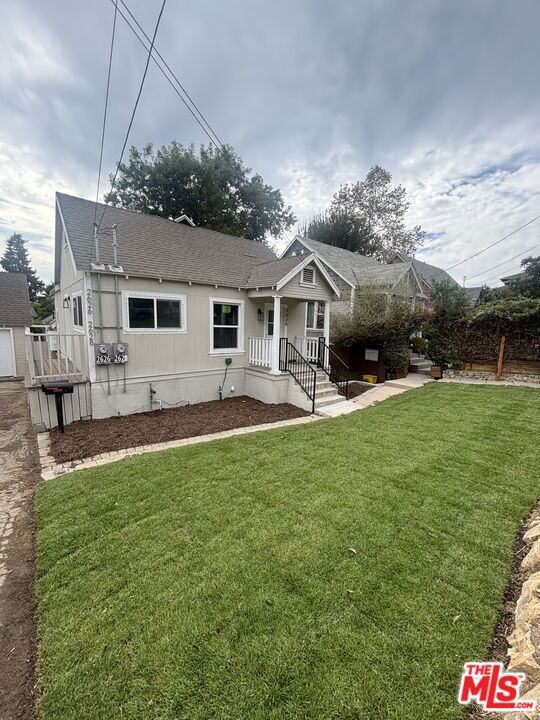 2626 Crestmoore Place