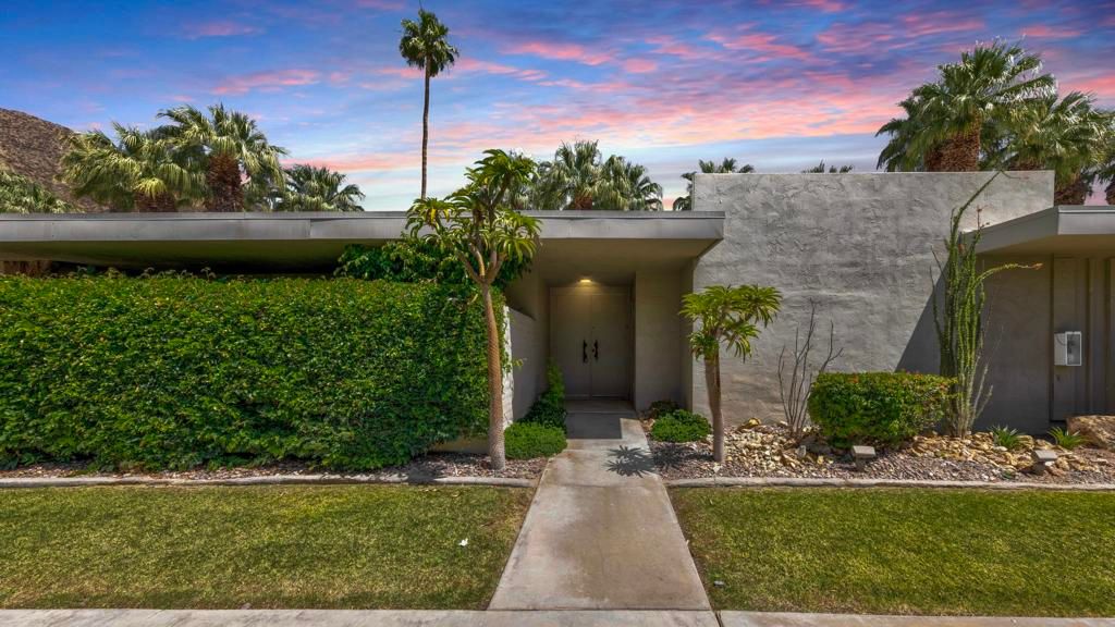 Photo of 555 W Baristo Road #6, Palm Springs, CA 92262 (MLS # 219130121PS)