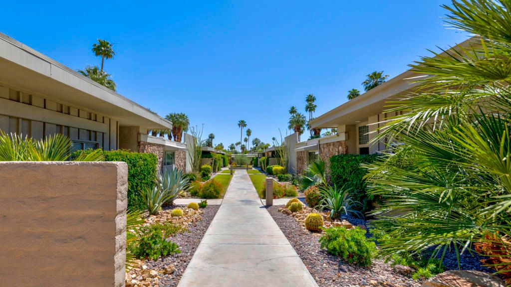Photo of 555 W Baristo Road #6, Palm Springs, CA 92262 (MLS # 219130121PS)