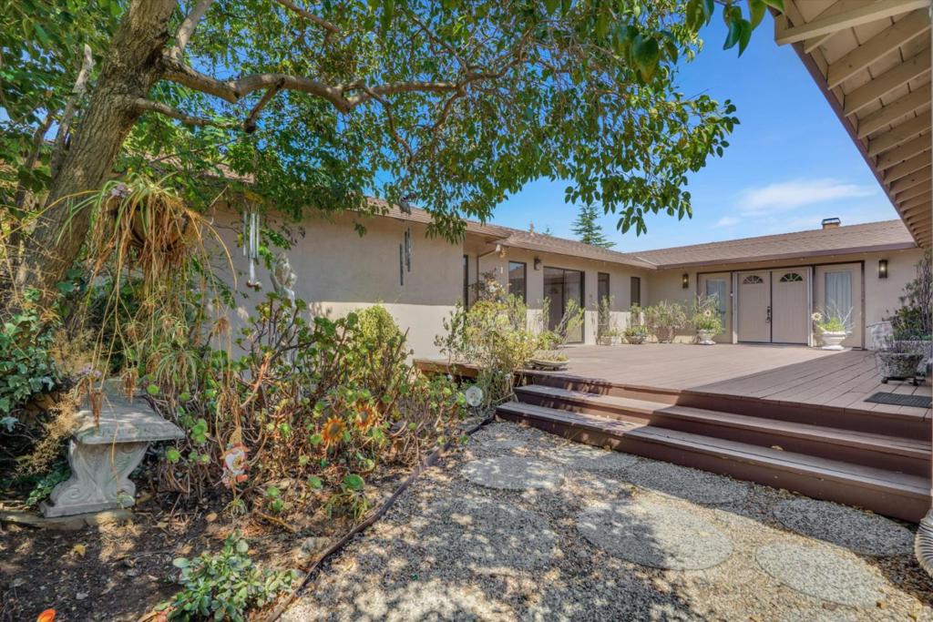 685 Oak Park Way
