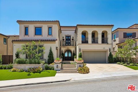 Photo of 20254 Liverpool Way, Porter Ranch, CA 91326 (MLS # 26837671)