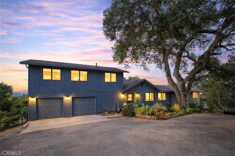 Photo of 3175 Arena Rd, Atascadero, CA 93422 (MLS # NS26066326)