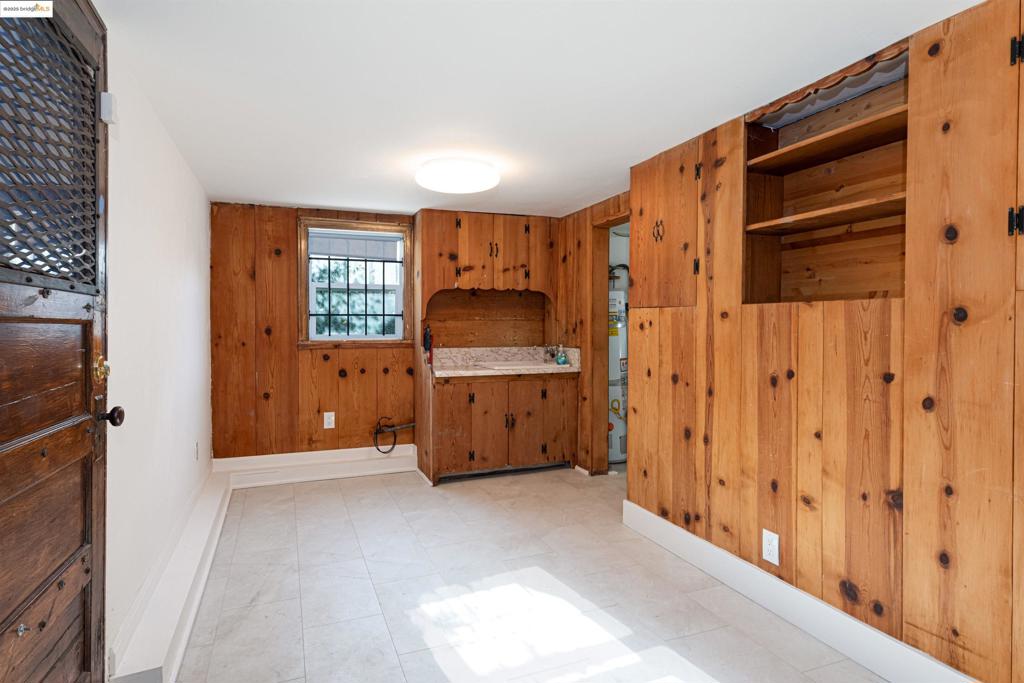 ARROYO PARK - Residential