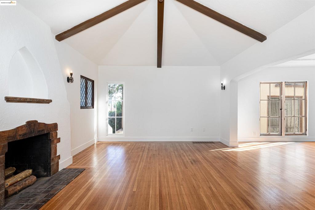 ARROYO PARK - Residential