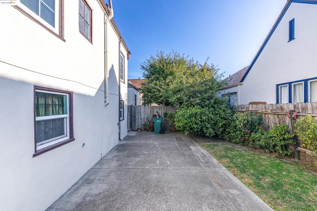 ARROYO PARK - Residential