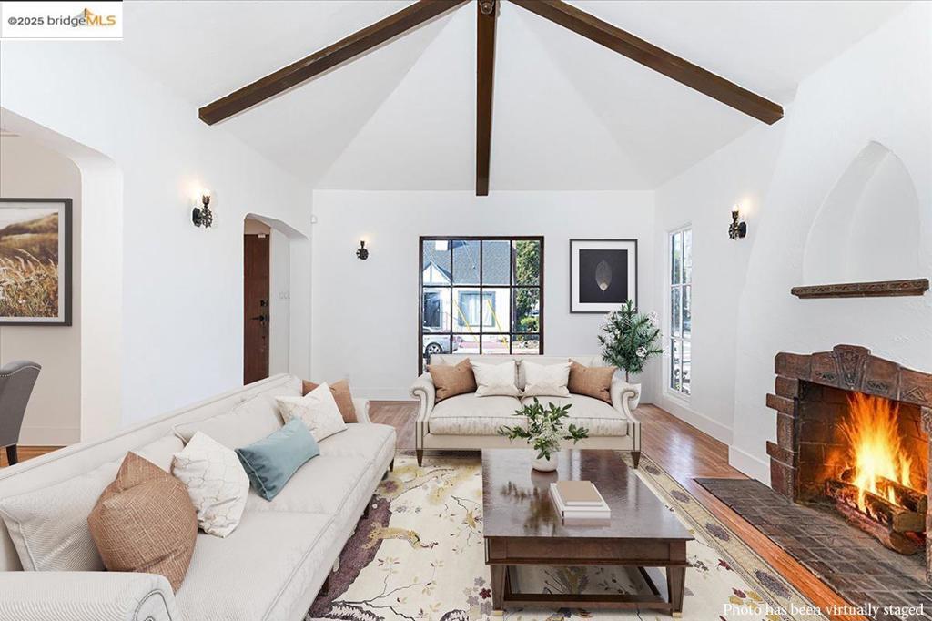 ARROYO PARK - Residential