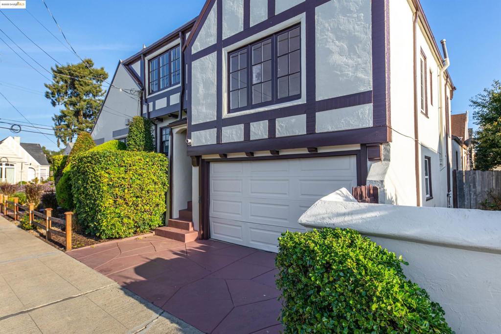 ARROYO PARK - Residential