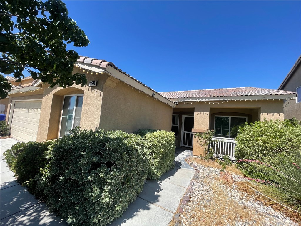 13590 Fox Point Road