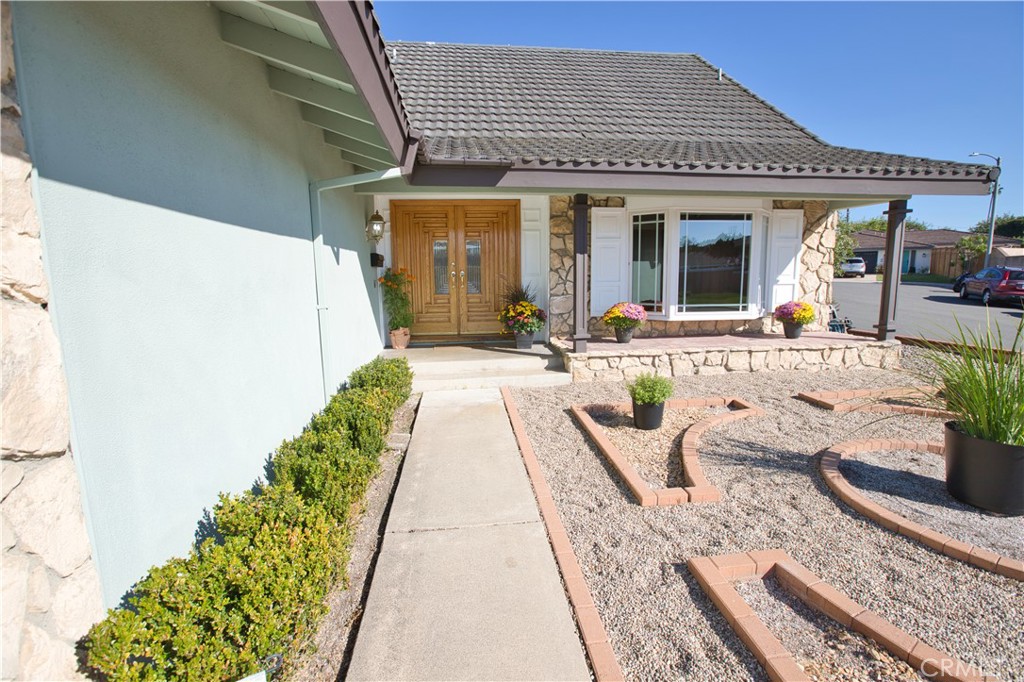 19362 WEYMOUTH Lane