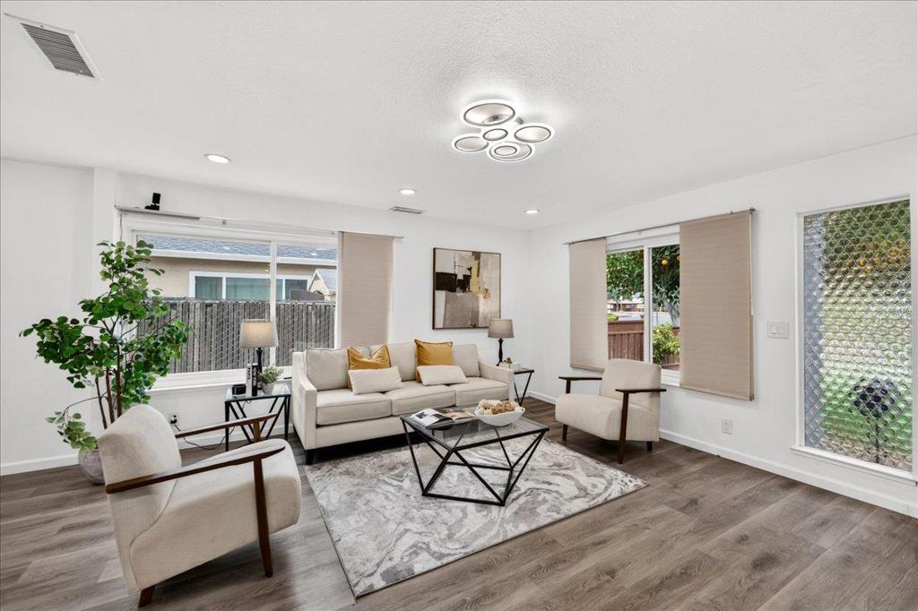 289 Martinvale Lane