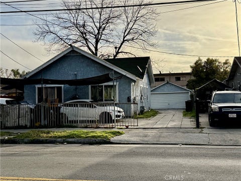 Photo of 9216 S Hoover ST, Los Angeles, CA 90044 (MLS # DW26175694)