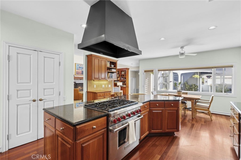 304 Marigold, Corona Del Mar CA 92625 - Photo 7
