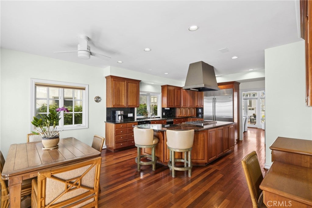 304 Marigold, Corona Del Mar CA 92625 - Photo 8