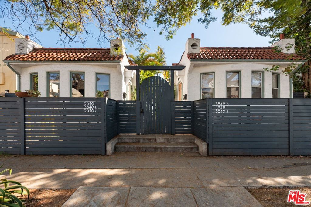 3/4 Willoughby Ave