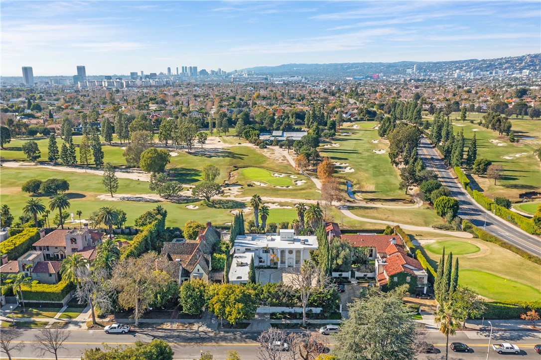 217 N Rossmore Avenue