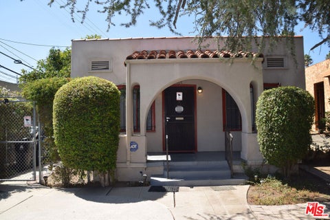 Photo of 715 N Ogden Drive, Los Angeles, CA 90046 (MLS # 26913691)