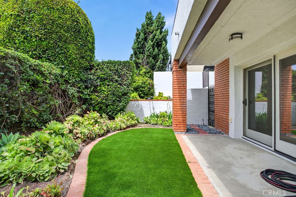 720 EMERALD BAY