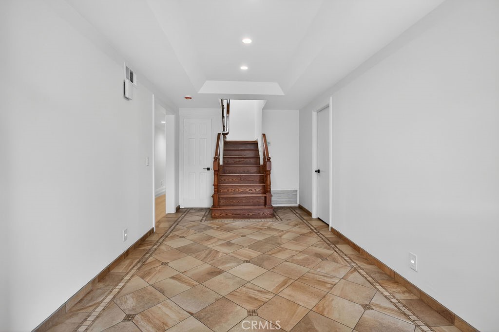 720 EMERALD BAY