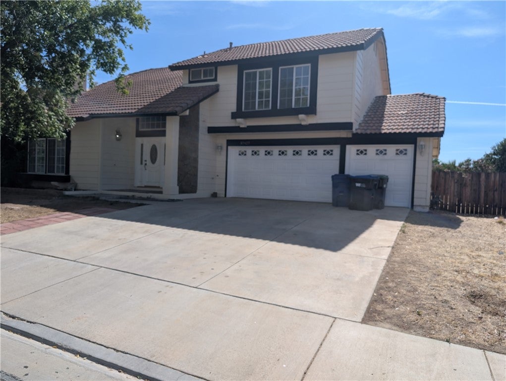Photo of 37427 Greenwich Court, Palmdale, CA 93550 (MLS # SR26162506)