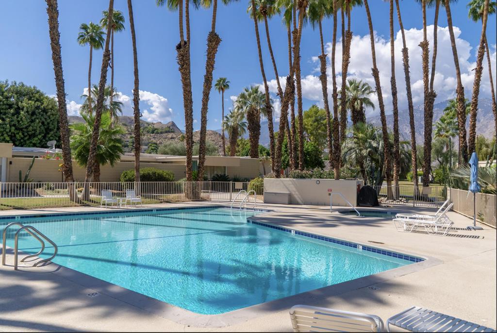 Seven Lakes C.C. - Residential
