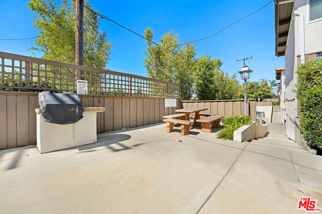 Del Rey Woods - Residential