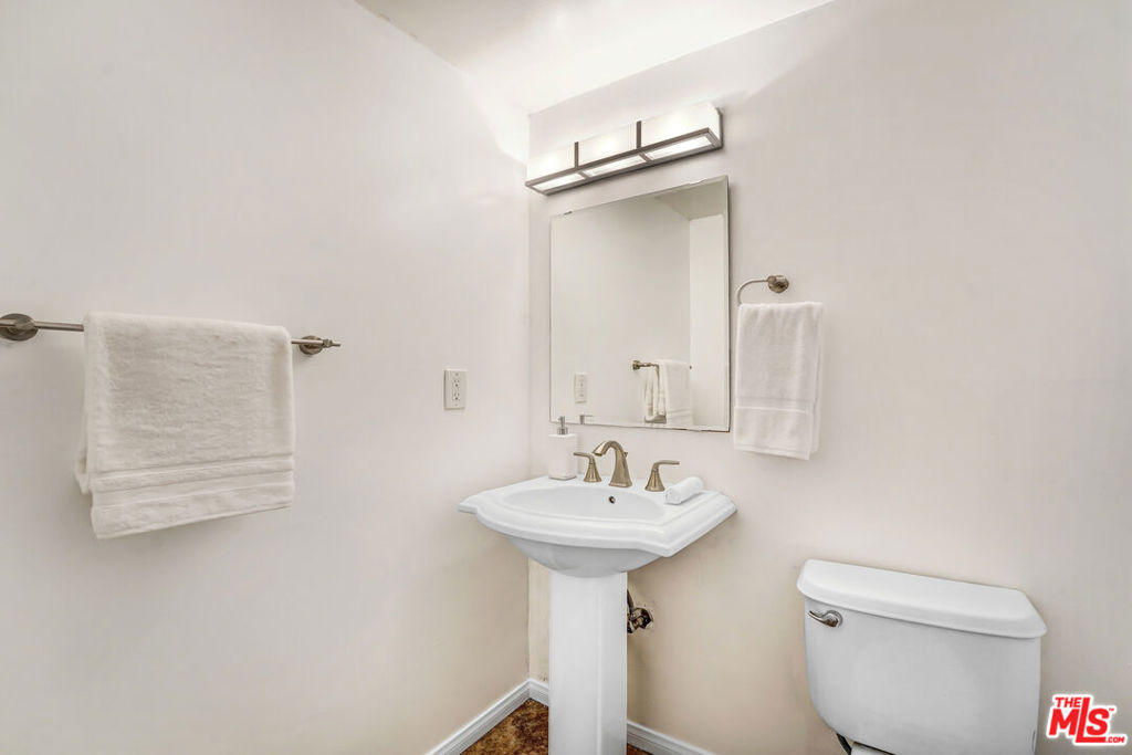 Del Rey Woods - Residential