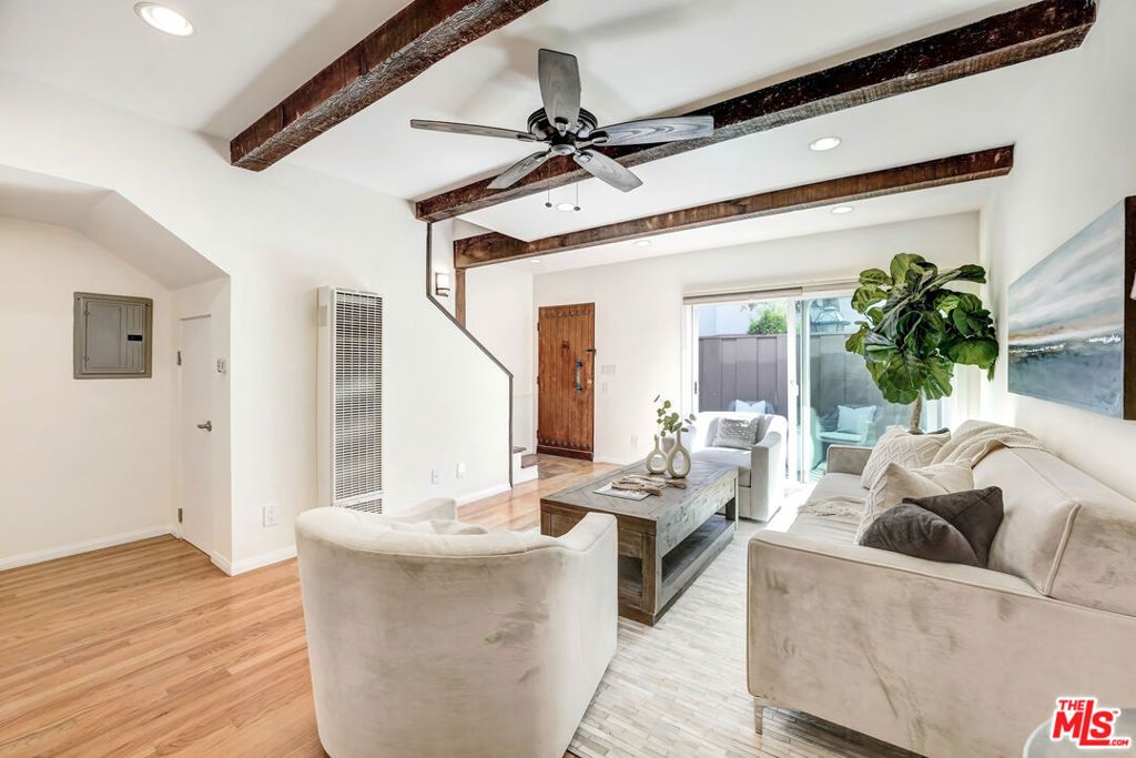 Photo of 4591 Inglewood Boulevard #3, Culver City, CA 90230 (MLS # 25623333)