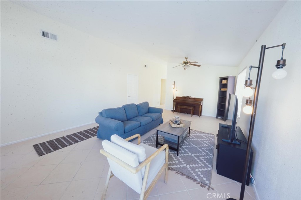 737 Juniper Street