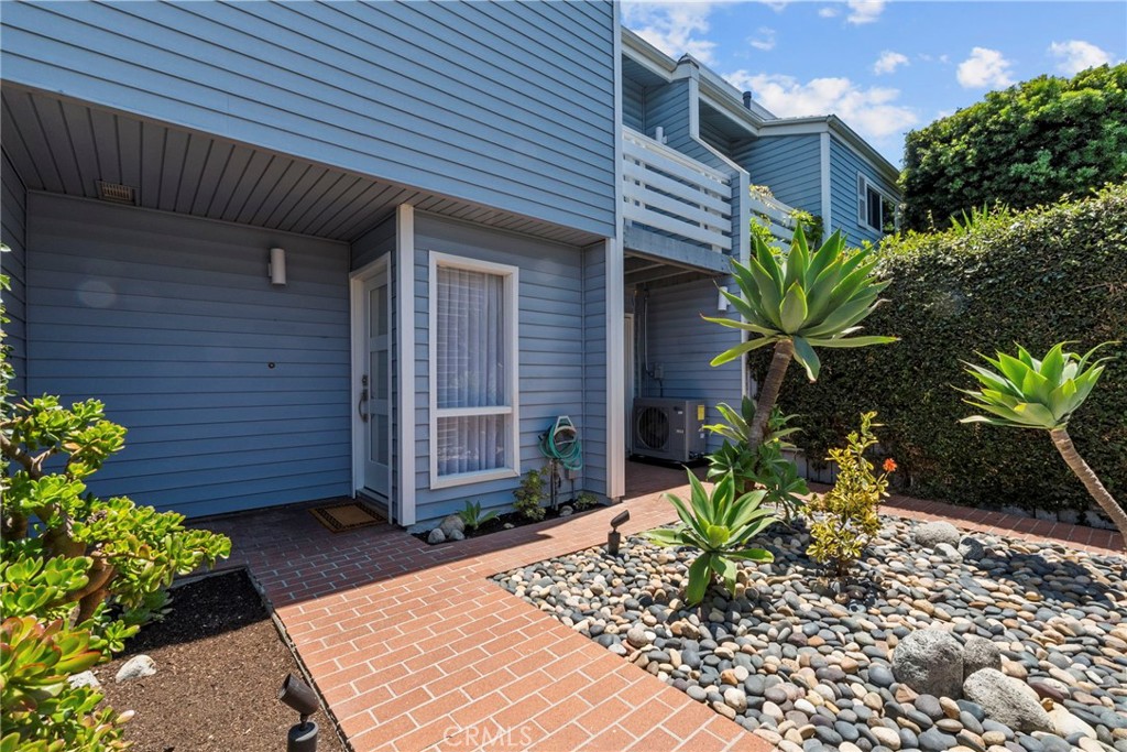 24572 Harbor View Drive 48D