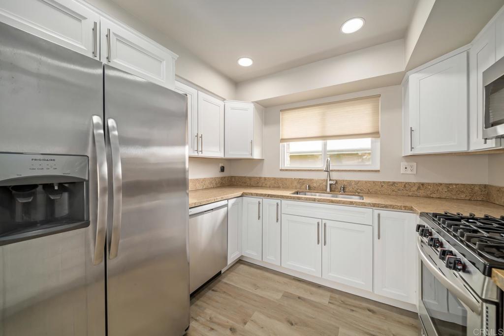 3685 Vista Campana N 27