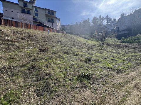 Photo of 3820 Barryknoll Dr Dr, Los Angeles, CA 90065 (MLS # SB26007613)