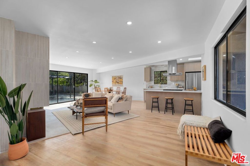 923 Larker Avenue, Los Angeles CA 90042
