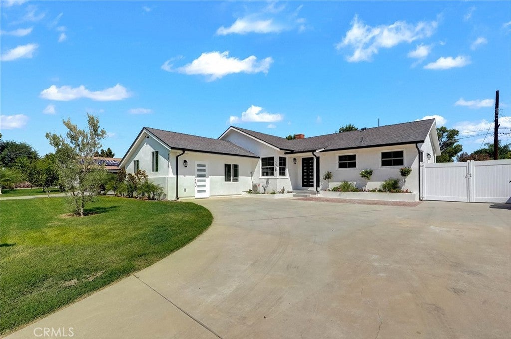 7746 Sunnybrae