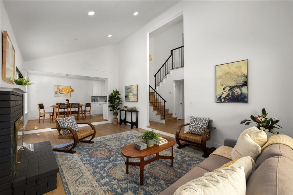 987 Modjeska, Costa Mesa CA 92627 - Photo 7