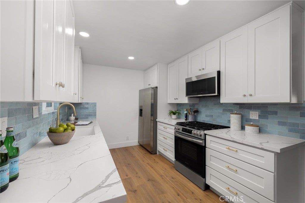 987 Modjeska, Costa Mesa CA 92627 - Photo 13