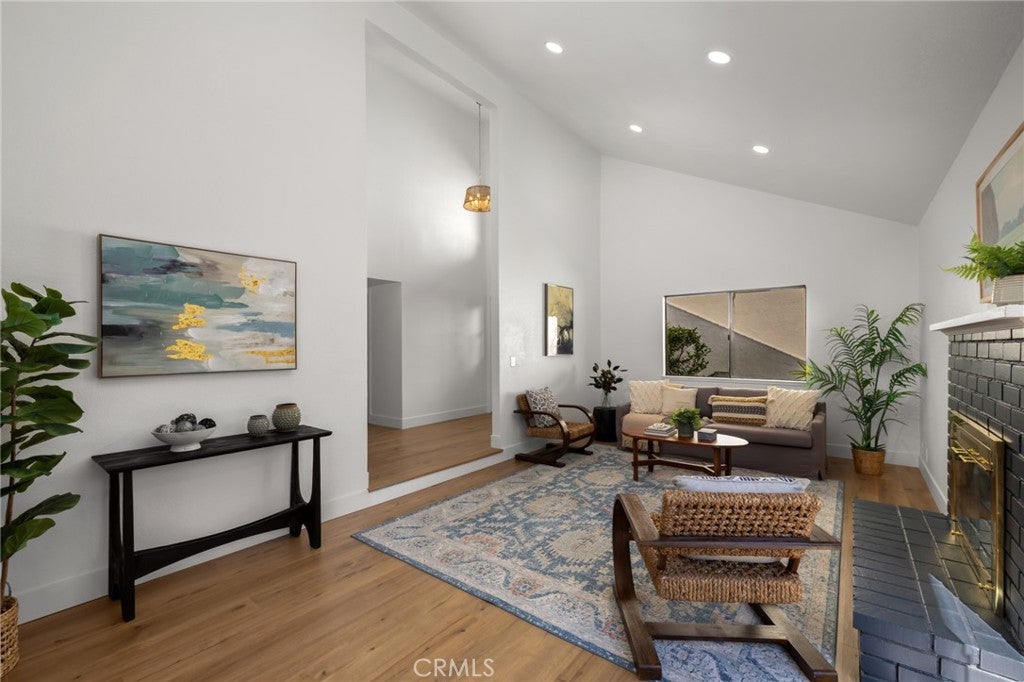 987 Modjeska, Costa Mesa CA 92627 - Photo 6