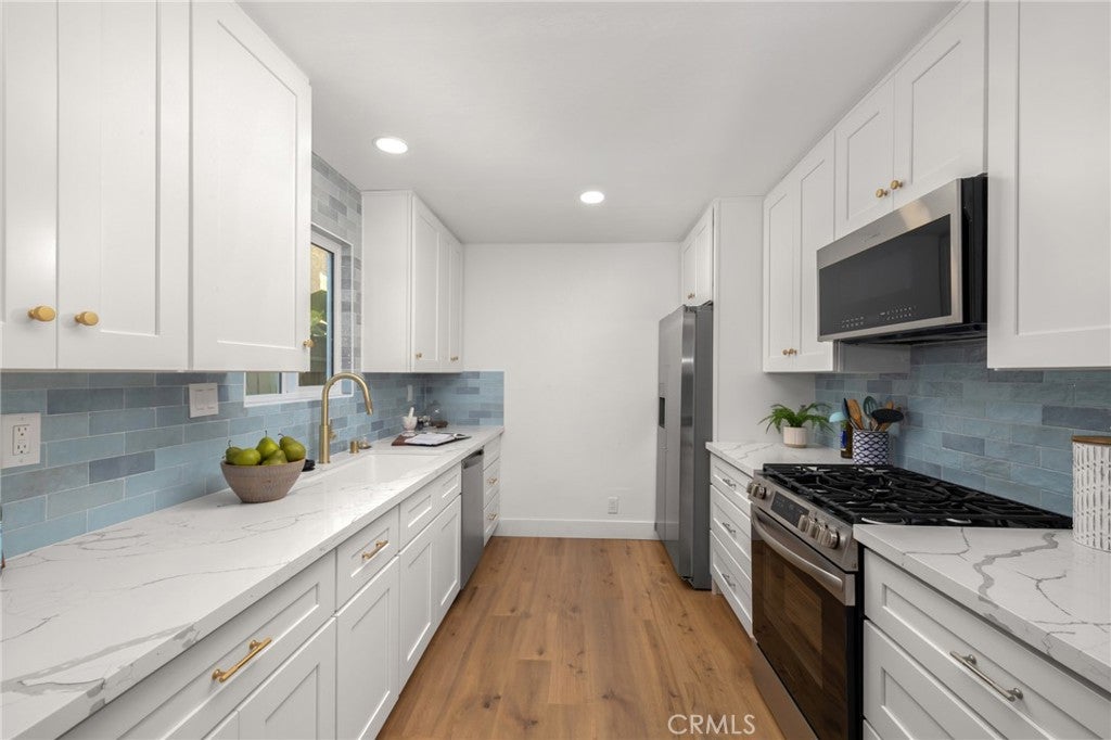 987 Modjeska, Costa Mesa CA 92627 - Photo 15