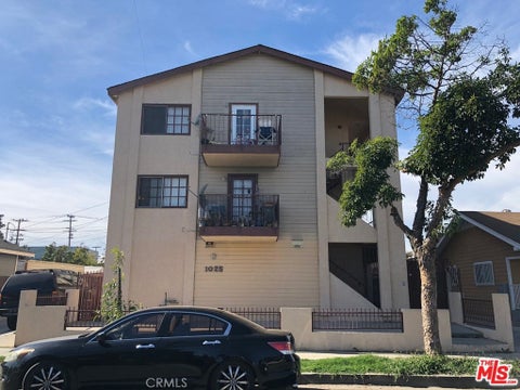 Photo of 1025 Gaviota Avenue, Long Beach, CA 90813 (MLS # AR26188327)